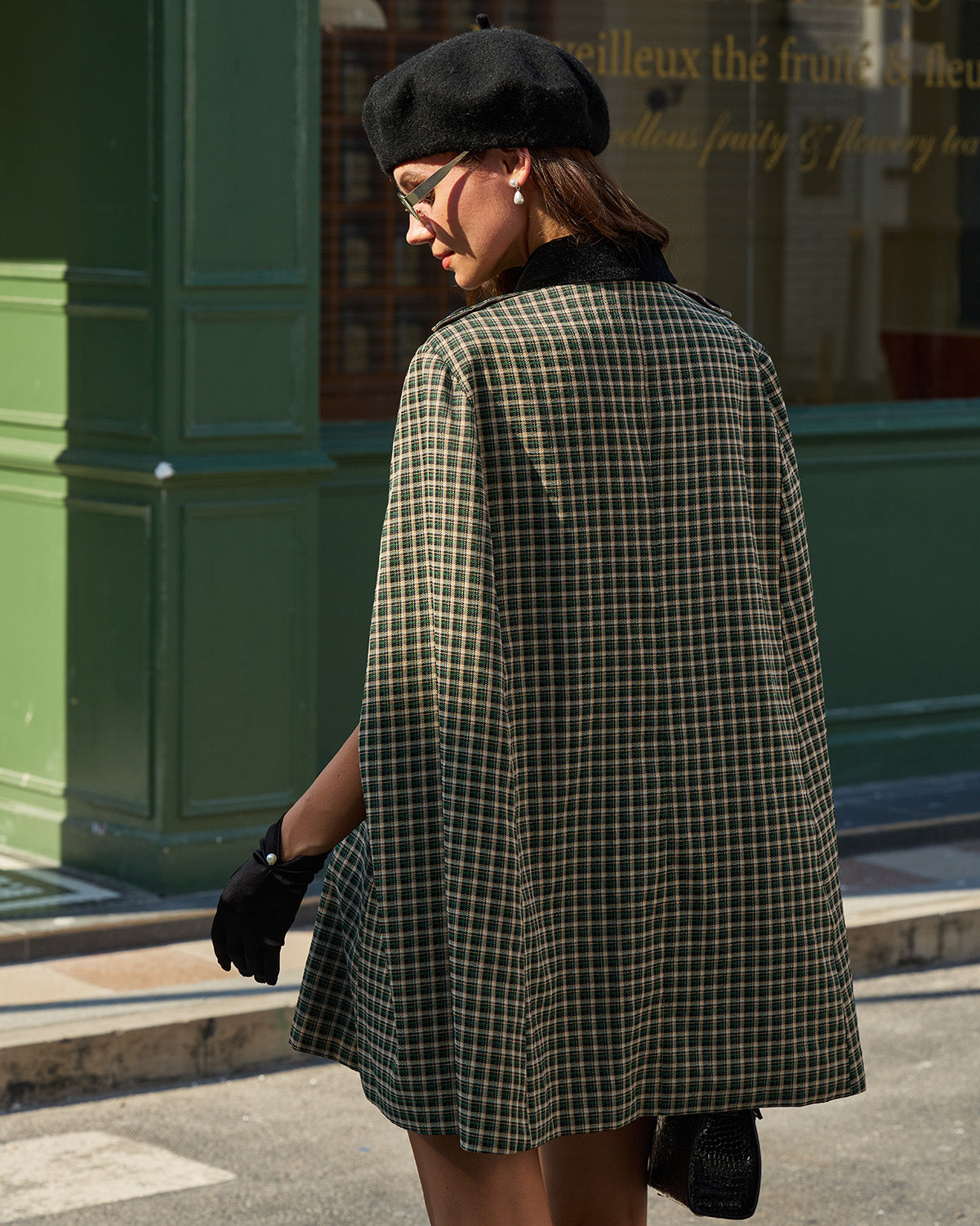 Cappotto Verde a Quadri con Maniche Cape